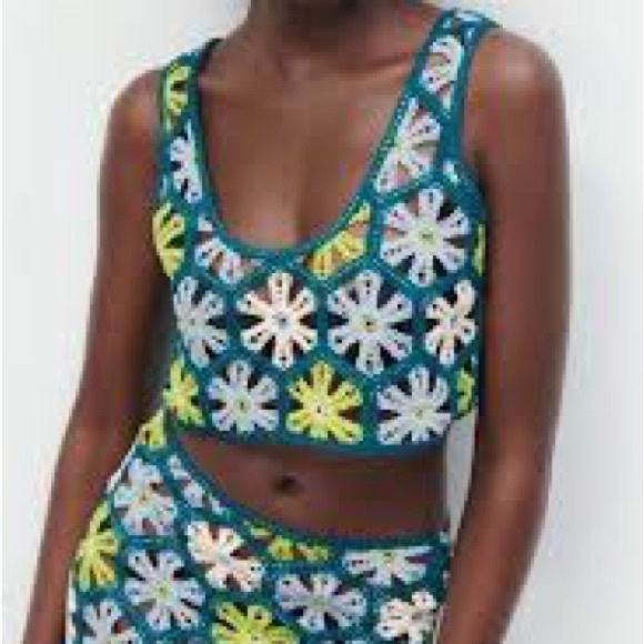 Zara Crochet Knit Top(M) and Skirt(S) - Picture 6 of 13